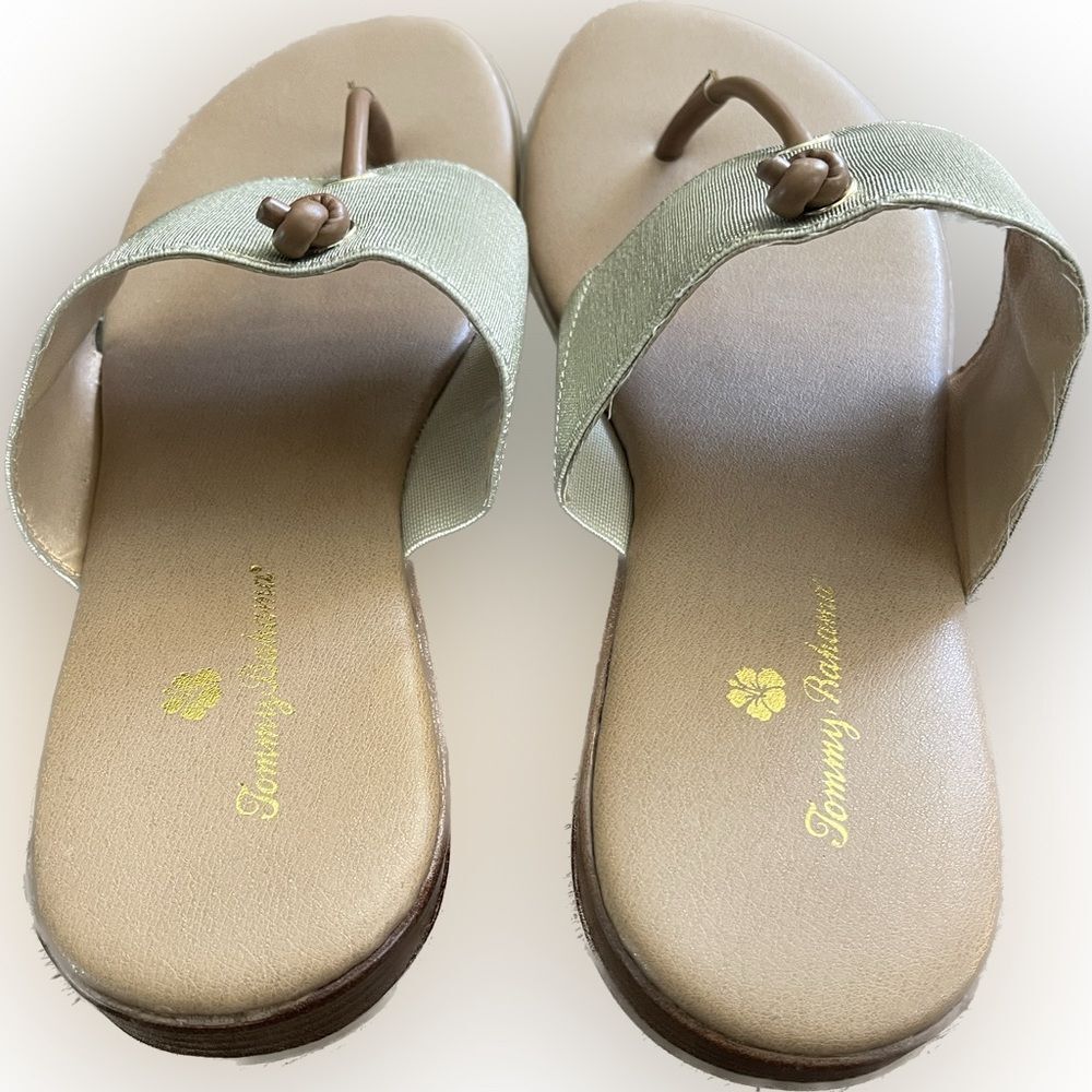 Tommy Bahama Blanchey Thong Slide Sandals - Picture 3 of 5